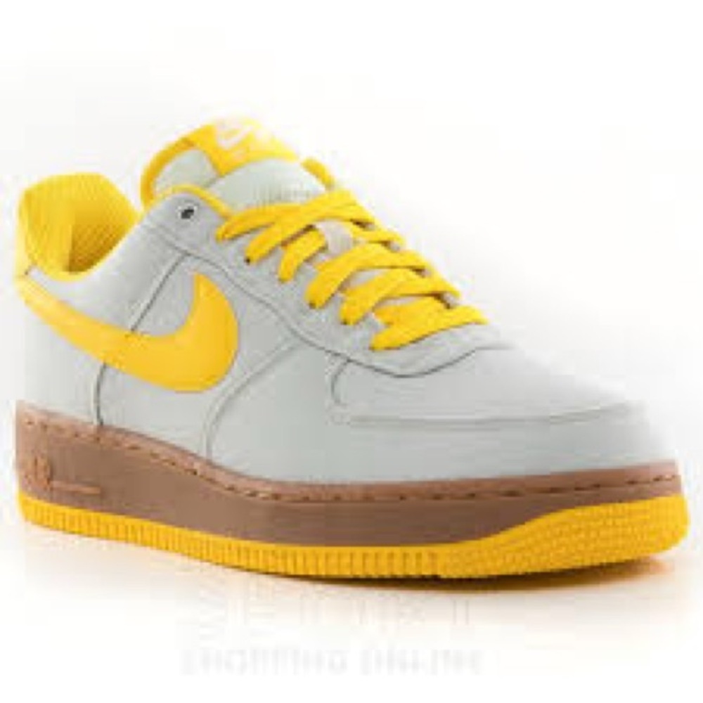 Nike Air Force 1 sneakers low‎ ‘07 TXT light bone touring yellow men’s size 8.5